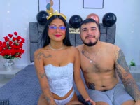 I am a fantasy figure inspired by the elegance of ancient civilizations. My presence blends strength and sensuality: white and gold attire, laurel wreaths, and shimmering accessories evoke a goddess and a warrior celebrating their connection.

I exude passion, beauty, and magnetic energy. My body, adorned with gold details and tattoos, tells tales of freedom, art, and adventure. When I approach someone, I do so with a mixture of gentleness and confidence, inviting them to share a moment that feels special.