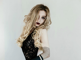 bedroom web cam AngelikaMoebius