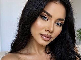 nude camgirl picture CaitlynEva