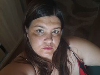 chat room webcam photo IonyEllaa