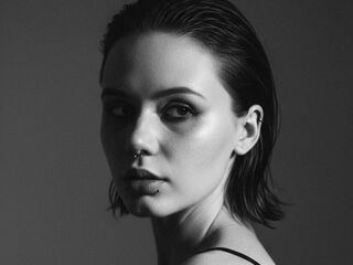 live cam girl JudithSterett