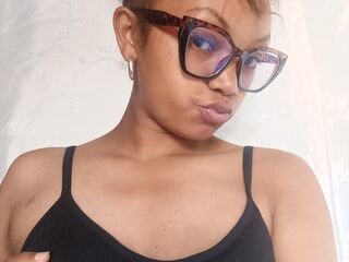 girl Miadea