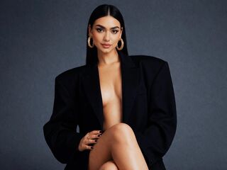 strip show ManuelaHall