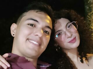 adult couple live cam DylanAndAlly