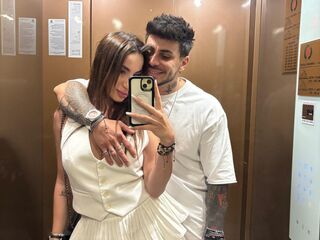 hot naked camcouple sexshow NyxyAndFlo