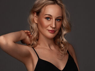 golden shower webcam AbeyAmaze