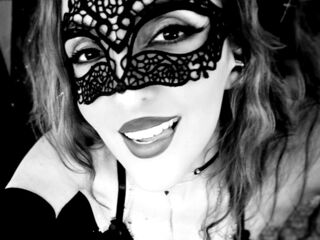 girl spanking live cam EmpressXia