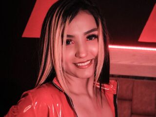 girl slave web cam TiffanyLabelle