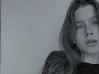 online chat AdelinaGose