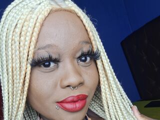 shower webcam AkeliaHampson