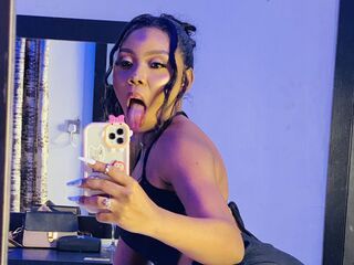 naked cam chatroom AlexHemsley