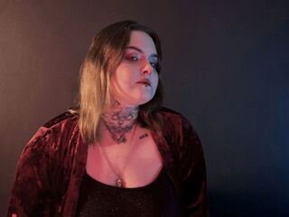 webcam bitch chatroom AliceLinger