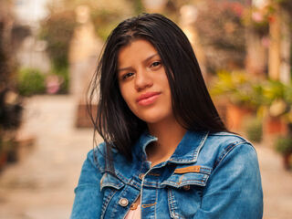 hot cam AlishaRegan