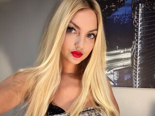 kinky cam AlissaG