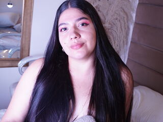 free nude webcam show AmaraDolce