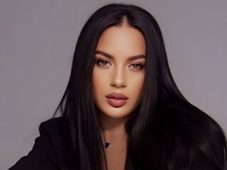 cam slut AmiraSunshine