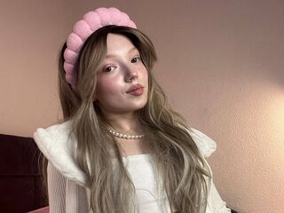 hot cam whore AnnikaBloom