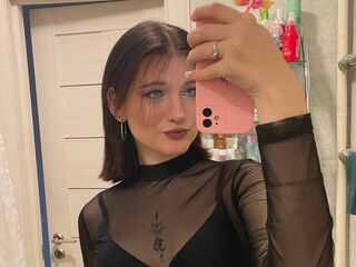 cam whore livesex AvellBeen