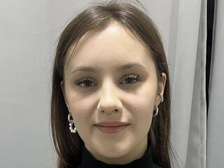 hot camwhore BattyDrake