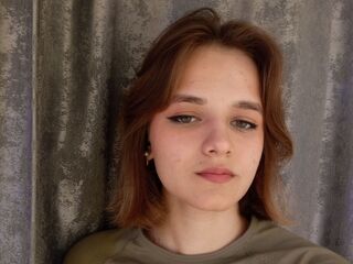 naked girl with webcam masturbating with dildo BeatrixBlumer