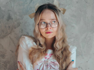 girl fingering bald pussy BellaMorley