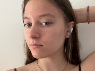 shaved pussy web cam BerthaPinkos