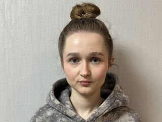 naked girl with cam masturbating BethAustin