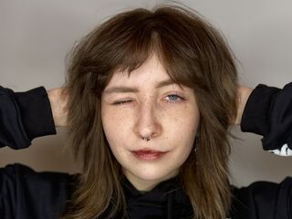 live chatroom BettieGiernoth