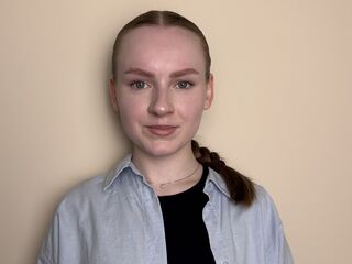 naked webcam girl masturbating BettyannGrenon