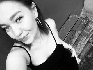 adult cam show BetyAkerman