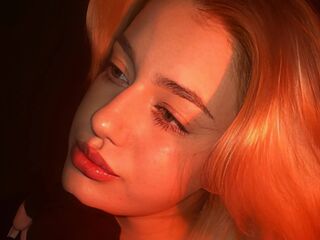 free live chatroom BrendaaCollins