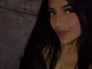 bedroom live webcam CamyRoux
