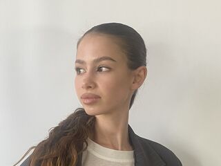 cam chatroom CarlynKernell