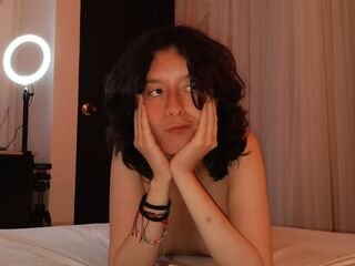 webcam strip tease show CharlotteBlade