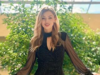 live cam girl photo CharlotteReimer
