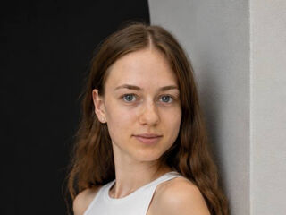 erotic cam CleoraClouden