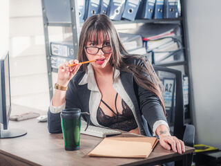 masturbating webcamgirl CloeVergara