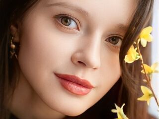 beautiful webcamgirl CrystleZaritsky