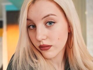 shaved pussy webcam DainaMatko