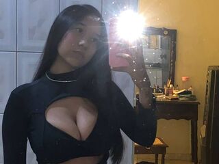 naked webcamgirl DebbieHill