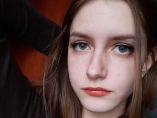 cam girl playing with dildo DeniseMarcia