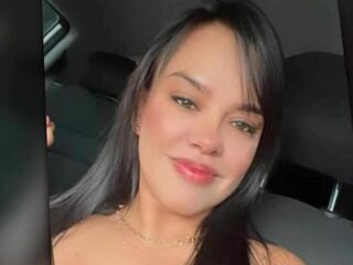 camslut masturbating DennaJenssenn