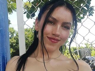girl topless DevikaDione