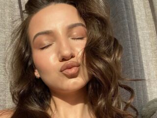 cam girl masturbating DinaSweeny