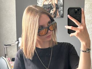 nude webcam ElidaGonchoff