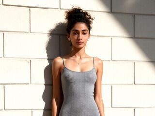 webcamgirl chat room EllieTaulbee