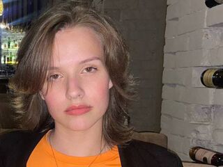 adultcam photo ElwineDennett