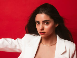 shaved pussy web cam EmiliMua