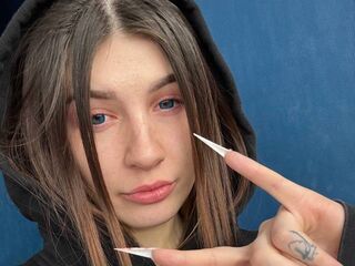 naked cam girl masturbating with sextoy FemidaBrown