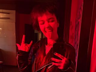 naughty camgirl fingering shaved pussy FloralFable